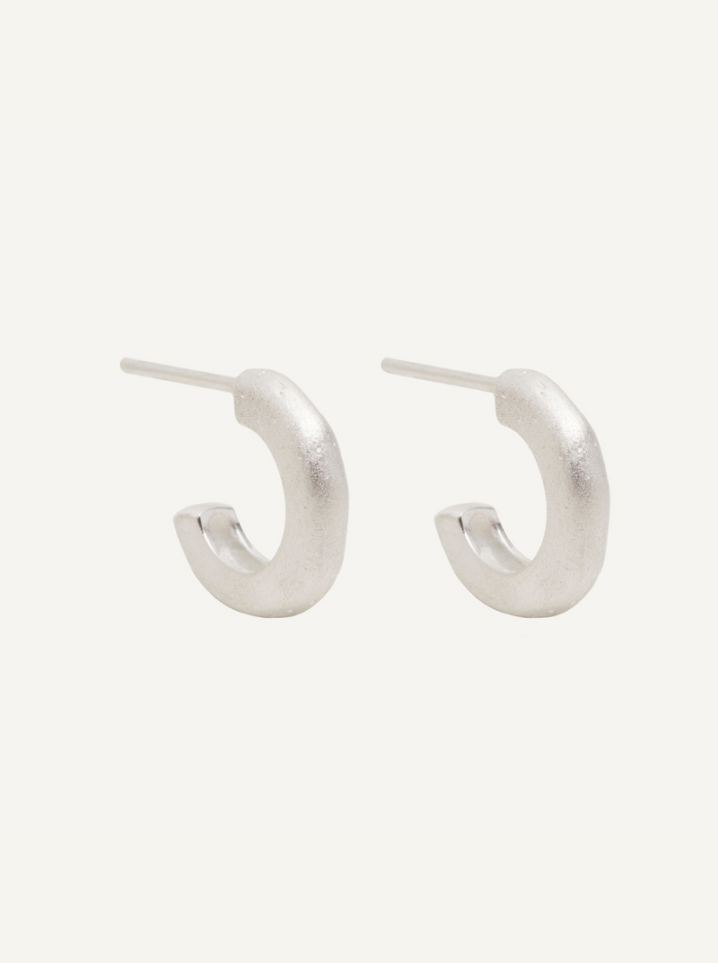 Earring Huggies Bandhana - Silver